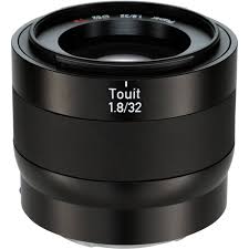 Zeiss Touit 32mm F1.8 Lens
