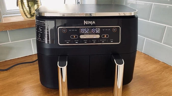 NINJA DUAL ZONE AIR FRYER GETS A DISCOUNT AT THE GOOD GUYS