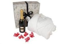 Chandon Treat Gift Basket