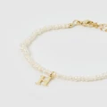 Miz Casa and Co - Pearl Letter H Bracelet - Jewellery (Gold) Pearl Letter H Bracelet