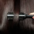 ghd - The smoother (size 2) natural bristle brush (35mm barrel) - Hair (Black) The smoother (size 2) - natural bristle brush (35mm barrel)