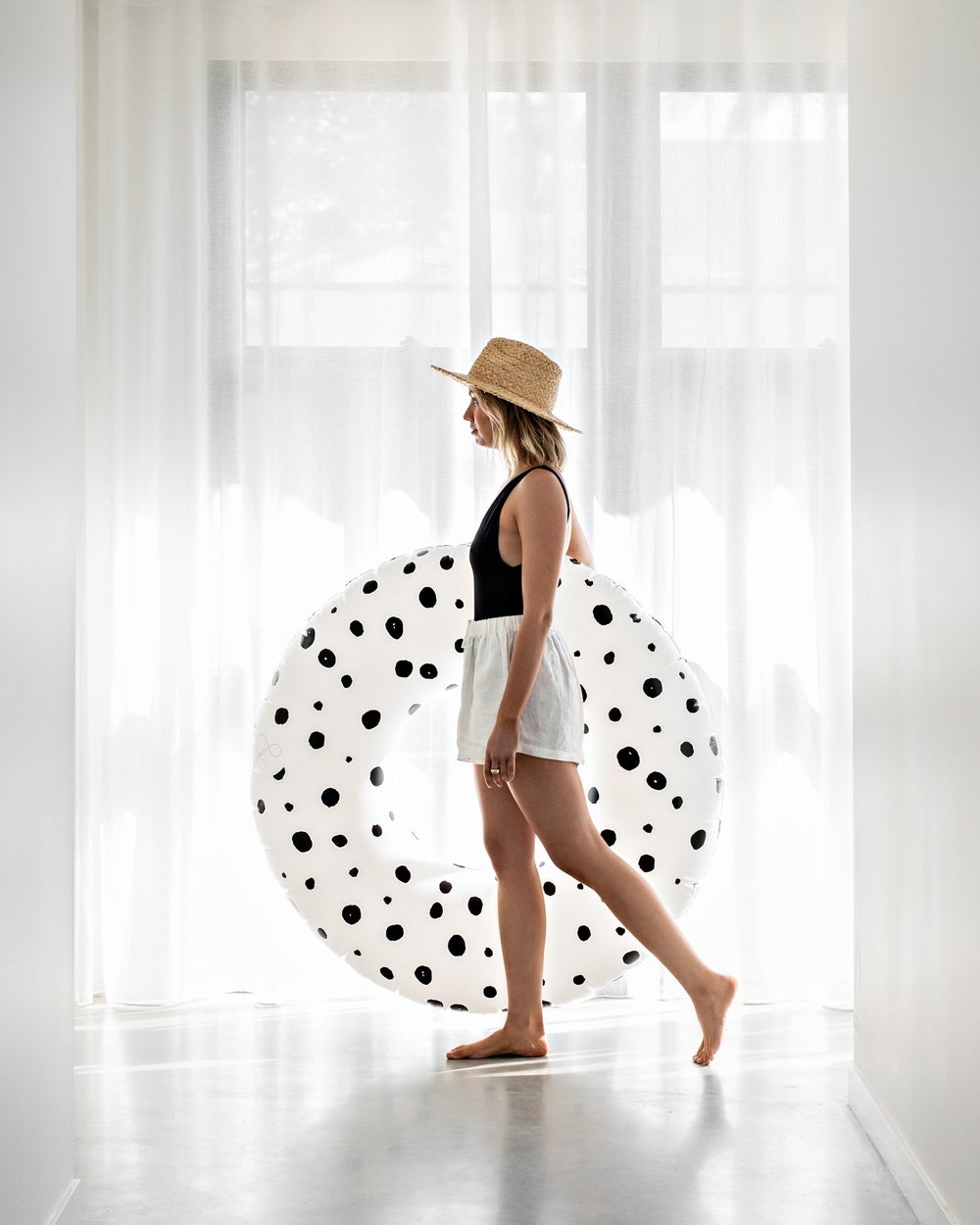 &Sunday - Bubbles White Inflatable Oversized Pool Tube - Home (White) Bubbles White Inflatable Oversized Pool Tube