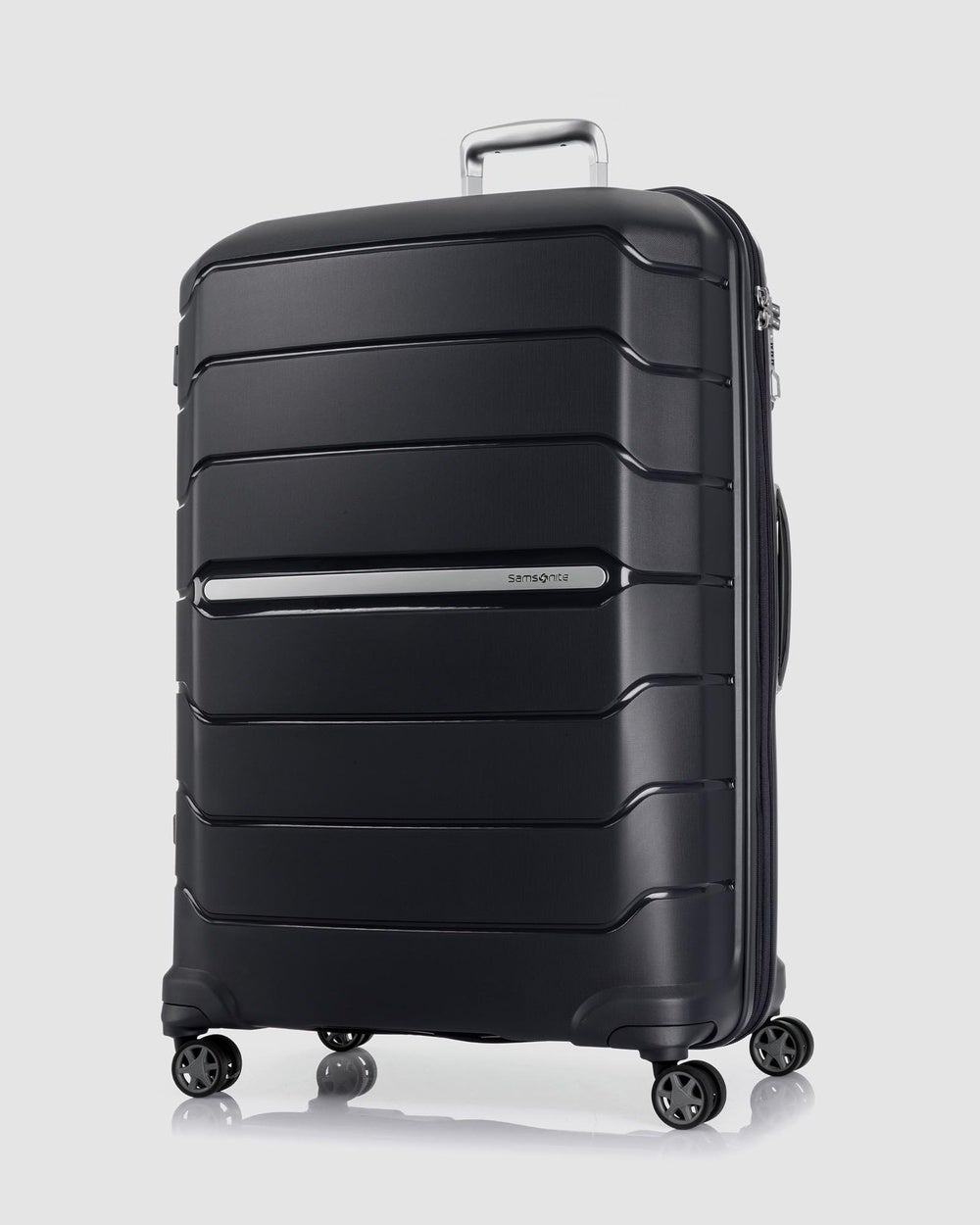 Samsonite - Oc2Lite 81cm Spinner Suitcase - Travel and Luggage (Black) Oc2Lite 81cm Spinner Suitcase