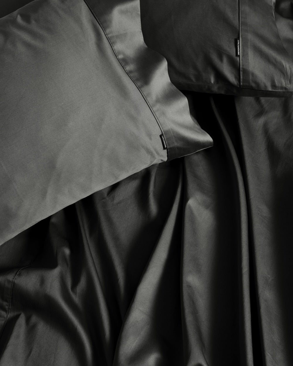 Linen House - Augusta 500TC Cotton Sateen Flat Sheet - Home (Magnet) Augusta 500TC Cotton Sateen Flat Sheet