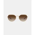 Vogue Eyewear - HAILEY BIEBER X VOGUE 0VO4242S - Sunglasses (Gold) HAILEY BIEBER X VOGUE 0VO4242S