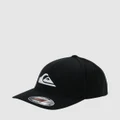 Quiksilver - Mens Mountain And Wave Flexfit Cap - Headwear (BLACK/WHITE) Mens Mountain And Wave Flexfit Cap