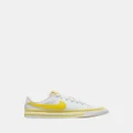 Nike - Court Legacy Grade School - Sneakers (Summit White/Opti Yellow/White) Court Legacy Grade School