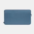 Incase - Incase Compact Sleeve in Flight Nylon for 16" MacBook Pro - Tech Accessories (Coastal Blue) Incase Compact Sleeve in Flight Nylon for 16" MacBook Pro