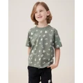 Cotton On Kids - Jonny SS Print Tee Kids Teens - T-Shirts & Singlets (Swag Green & Christmas Yardage) Jonny SS Print Tee - Kids-Teens