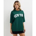Dazie - New York Graphic Oversized Boyfriend Tee - T-Shirts & Singlets (Green) New York Graphic Oversized Boyfriend Tee