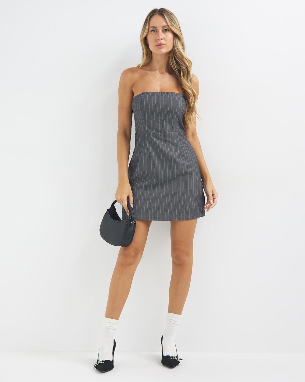 Dazie - Sharp Style Strapless Mini Dress - Printed Dresses (Grey Pinstripe) Sharp Style Strapless Mini Dress