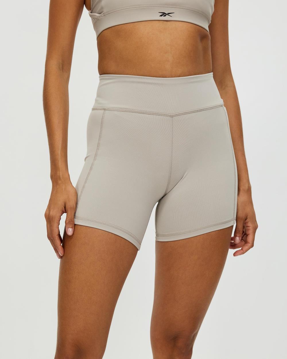 Reebok - Lux Bootie Shorts - 1/2 Tights (Ash) Lux Bootie Shorts