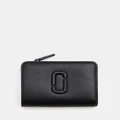Marc Jacobs - The Leather J Marc Mini Compact Wallet - Wallets (Black) The Leather J Marc Mini Compact Wallet