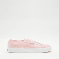 Superga - 2740 Platform Lame Women's - Sneakers (Pink Begonia Iridescent) 2740 Platform Lame - Women's