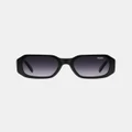 Quay Australia - Hyped Up - Sunglasses (Black & Smoke) Hyped Up
