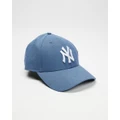 New Era - 9Forty CS Linen 9Forty New York Yankees Cap - Headwear (Dark Blue) 9Forty CS Linen 9Forty New York Yankees Cap