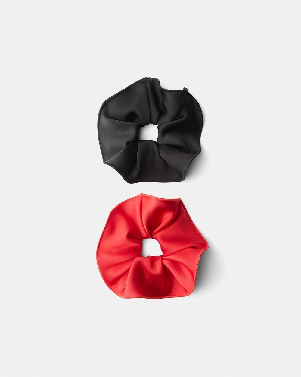 Bershka - Set Of 2 Satin Scrunchies - Headwear (Black) Set Of 2 Satin Scrunchies