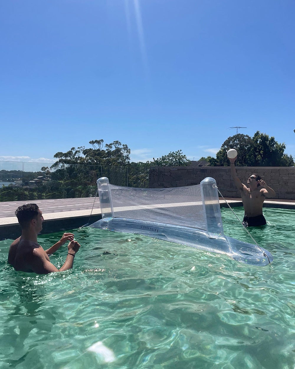 Sunnylife - Inflatable Volleyball Set - Home (Glitter) Inflatable Volleyball Set