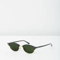 Ray-Ban - Clubround RB4246 - Sunglasses (Black Frame & Green Lens) Clubround RB4246