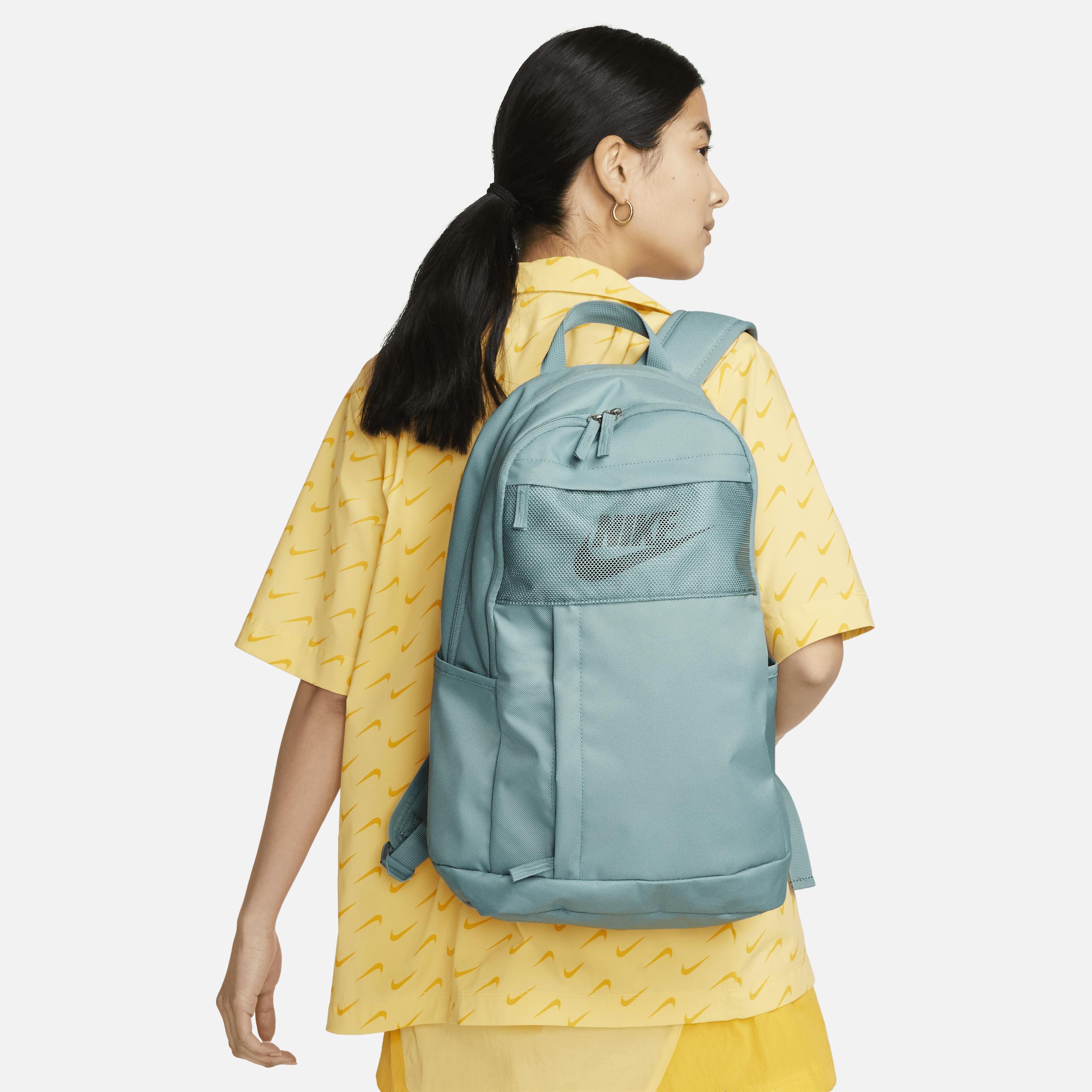 Nike Backpack (21L) - Green - 50% Recycled Polyester