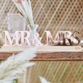 Ginger Ray: Rose Gold Acrylic Mr and Mrs Sign