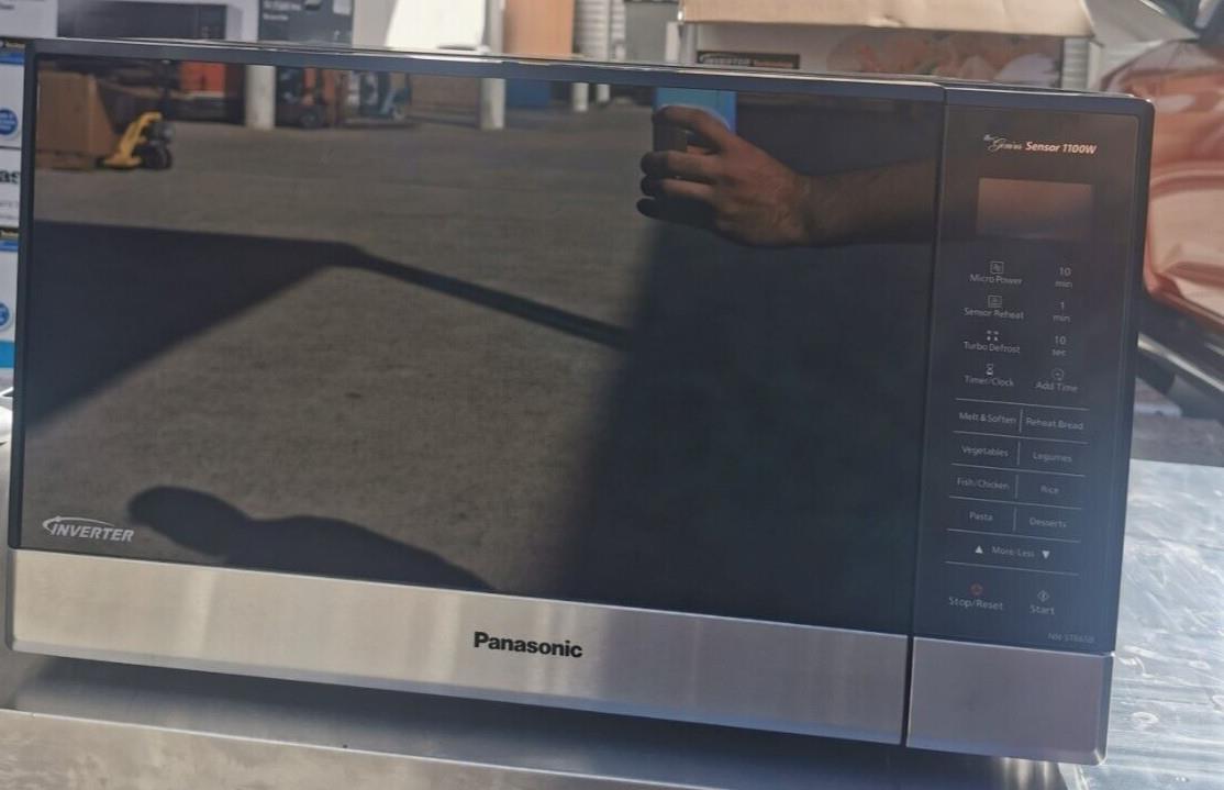 Panasonic 32l Microwave Oven (black) Model Nn-st665b - Good Condition