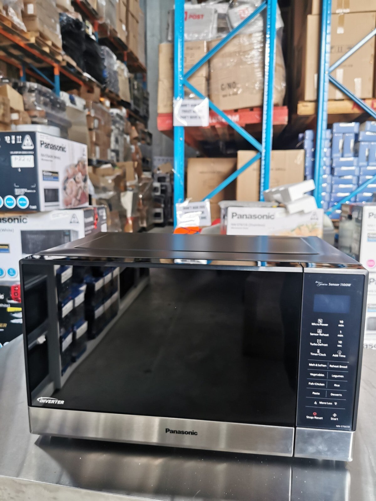 Panasonic 32l Microwave Oven (black) Model Nn-st665b - Good Condition