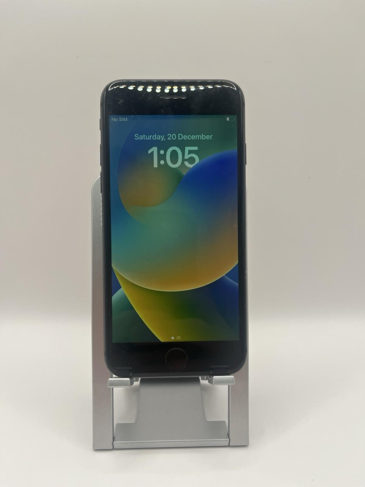 Iphone 8 64gb Black - Cracked Back Screen