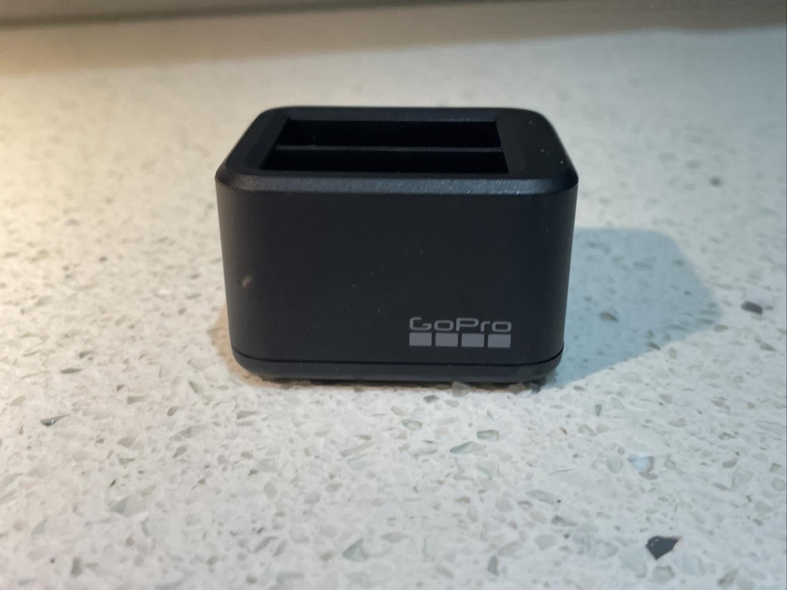 Genuine Gopro Official Dual Battery Charger For Hero 12 11 10 9 Black