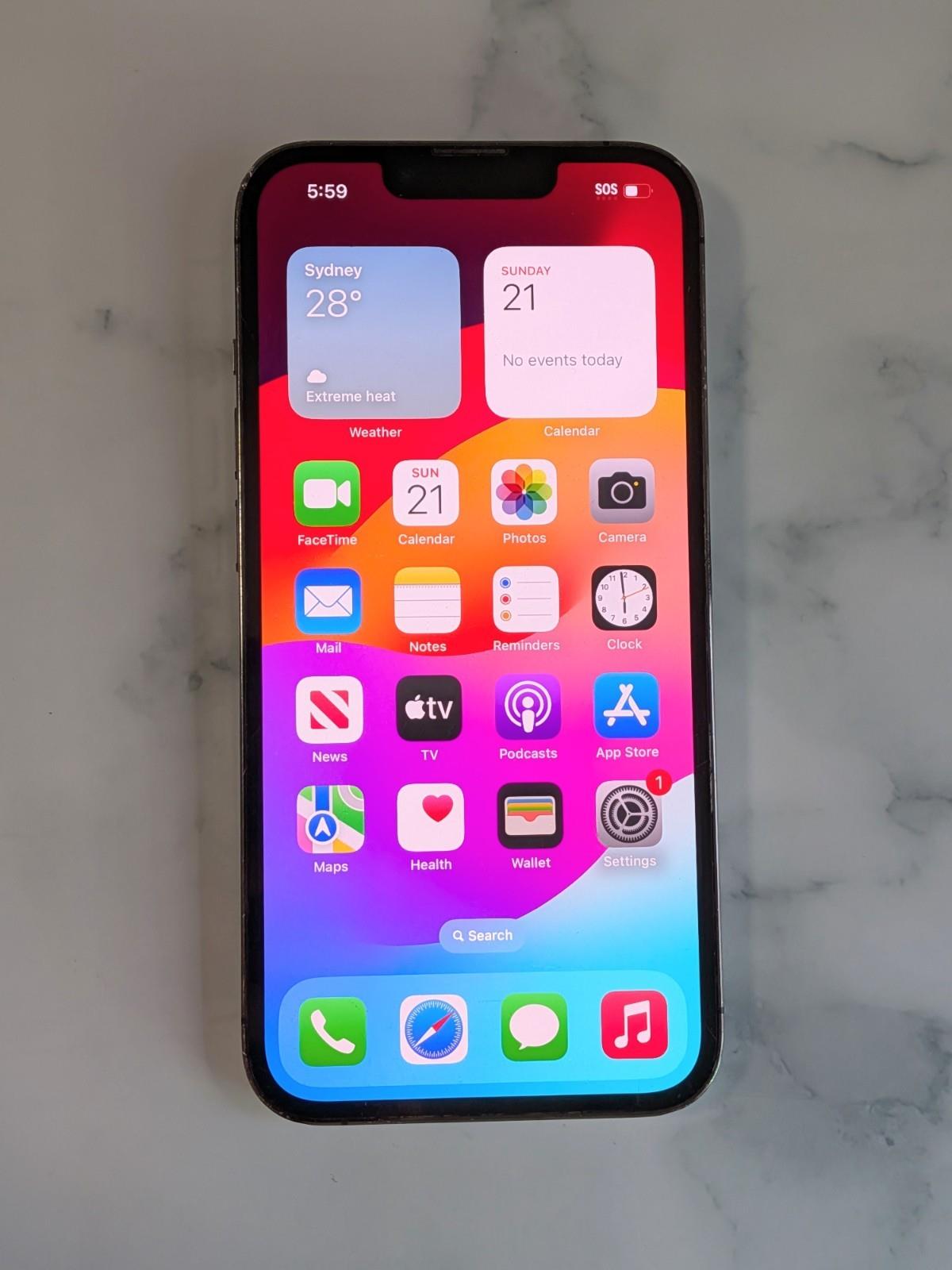 Apple Iphone 13 Pro 128gb, Graphite, Faulty Camera - Cracked Rear