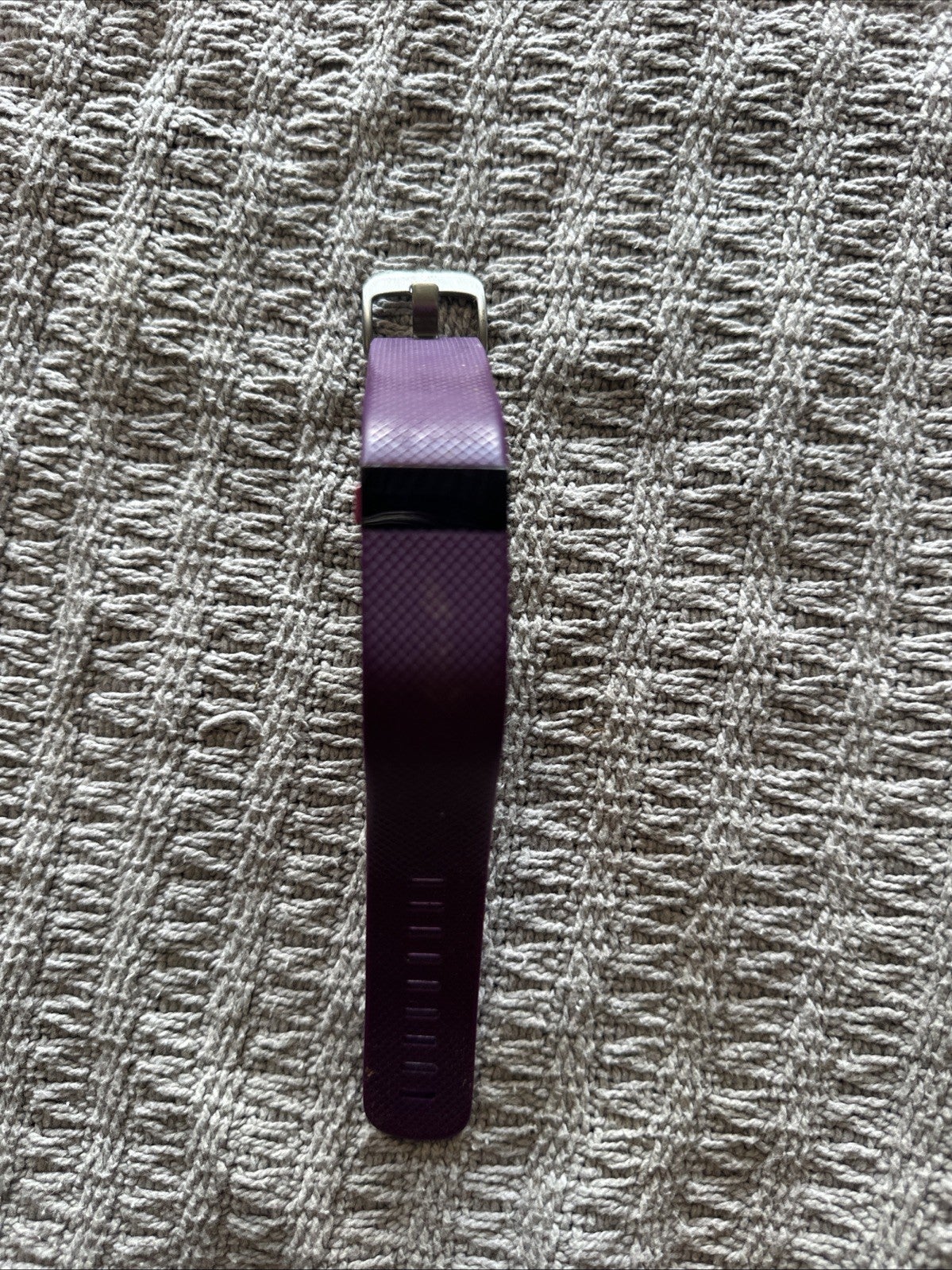 Fitbit Charge Hr Wireless Activity Tracker Plum (purple)