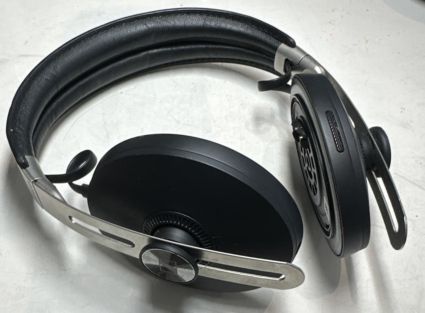 Sennheiser Momentum 3 Wireless Headphones – (needs Ear Pads)