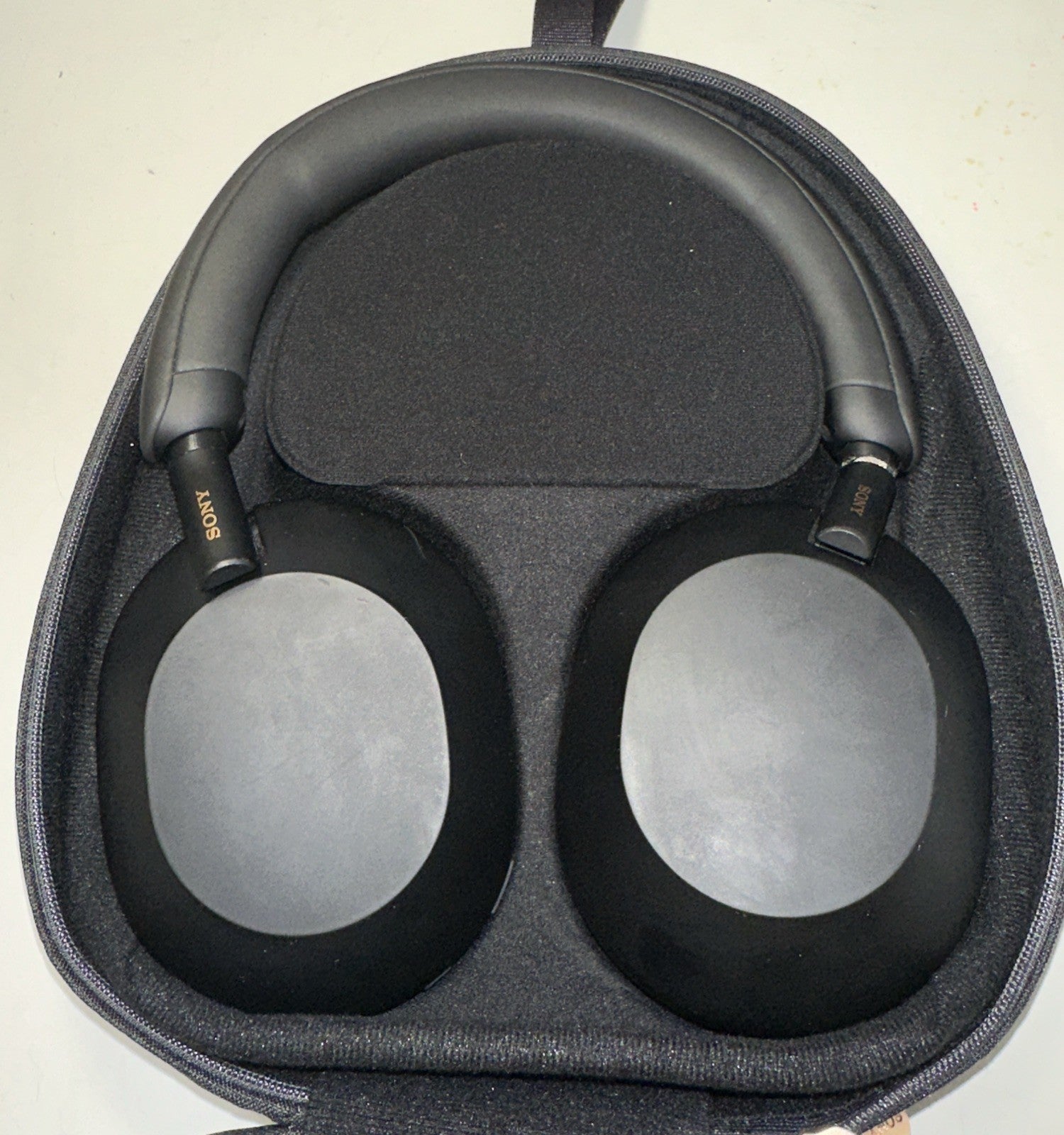 Sony Wh-1000xm5 Over Ear Wireless Headphones - Black (right Side