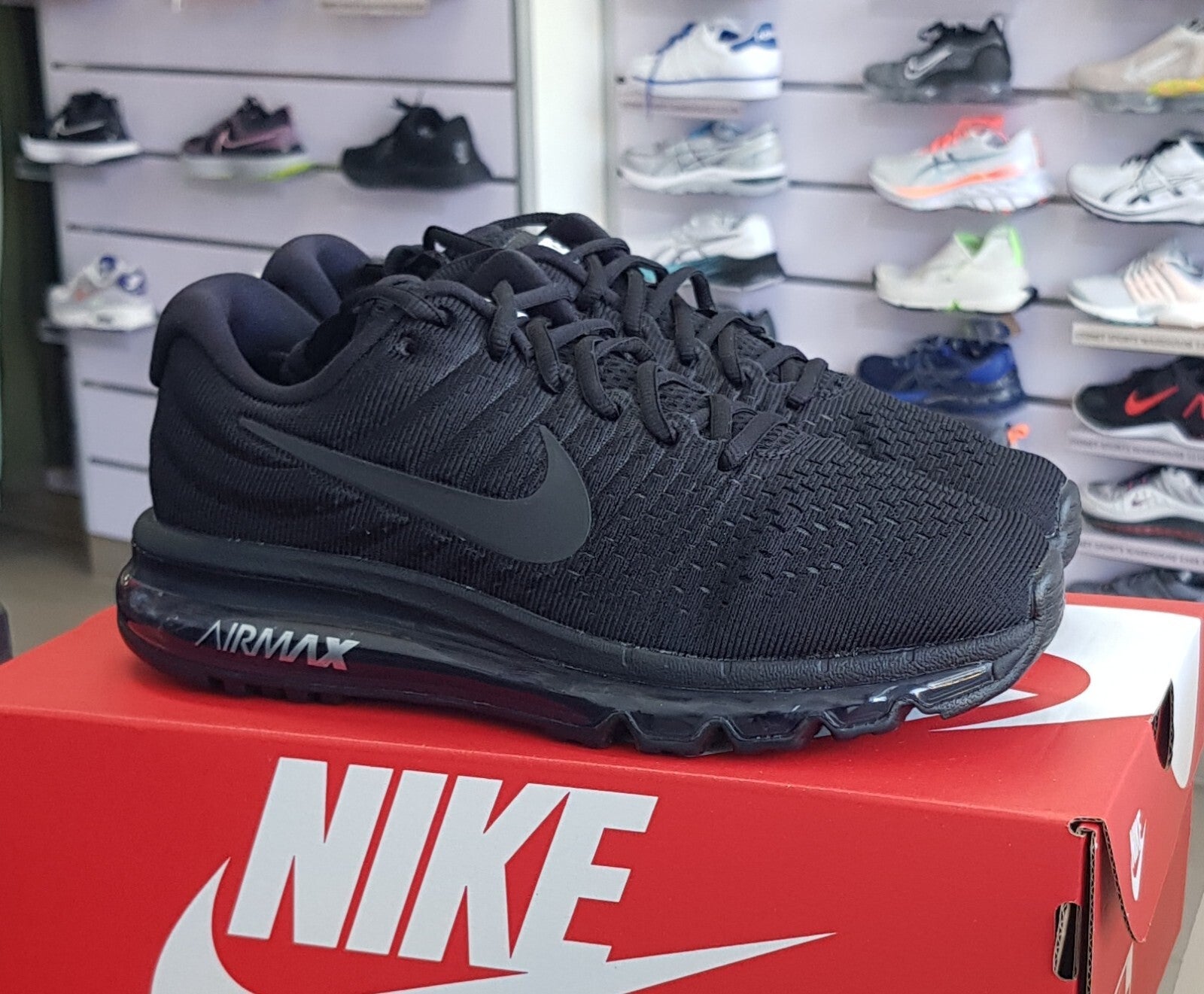 Nike Air Max 2017 Women's Triple Black