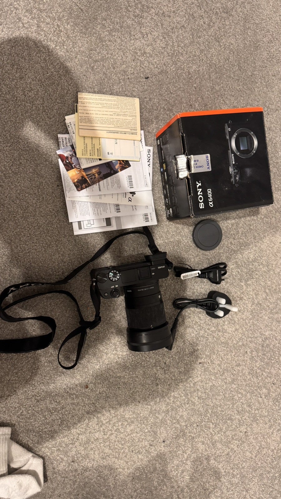 Sony Alpha A6400 + Sigma 30mm F1.4 Lens (13.5k Shutter Count)
