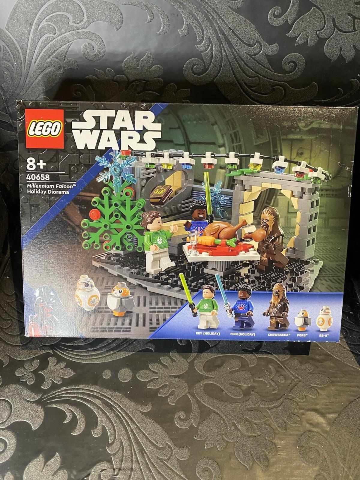 Lego Star Wars: Millennium Falcon Holiday Diorama (40658)