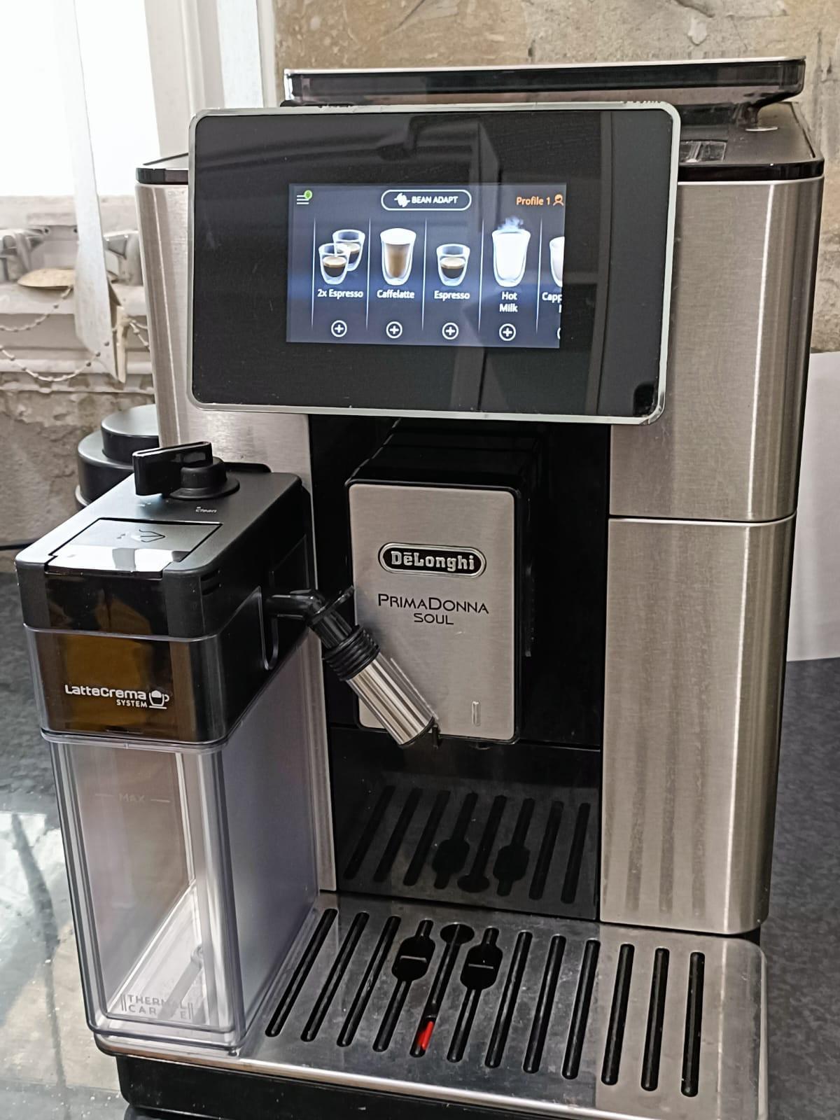 Delonghi Primadonna Soul Fully Automatic Coffee Machine Espresso Milk