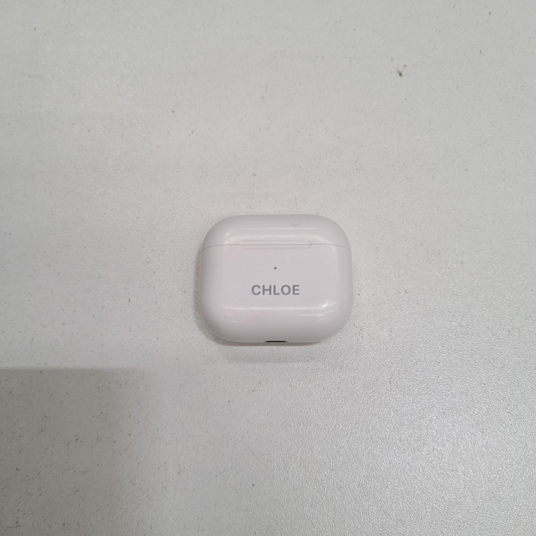 Apple Airpods 3rd Gen Magsafe Wireless Charging Case - Good (readdesc)