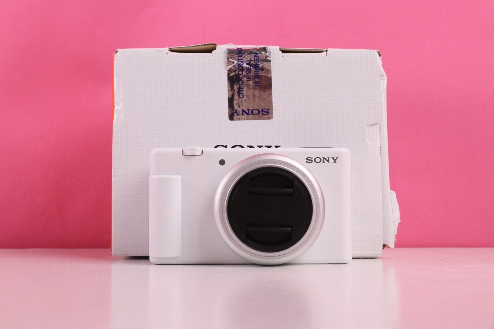 Sony Zv-1f 20.1mp Vlogging Camera - White W Zeiss Lens Excellent