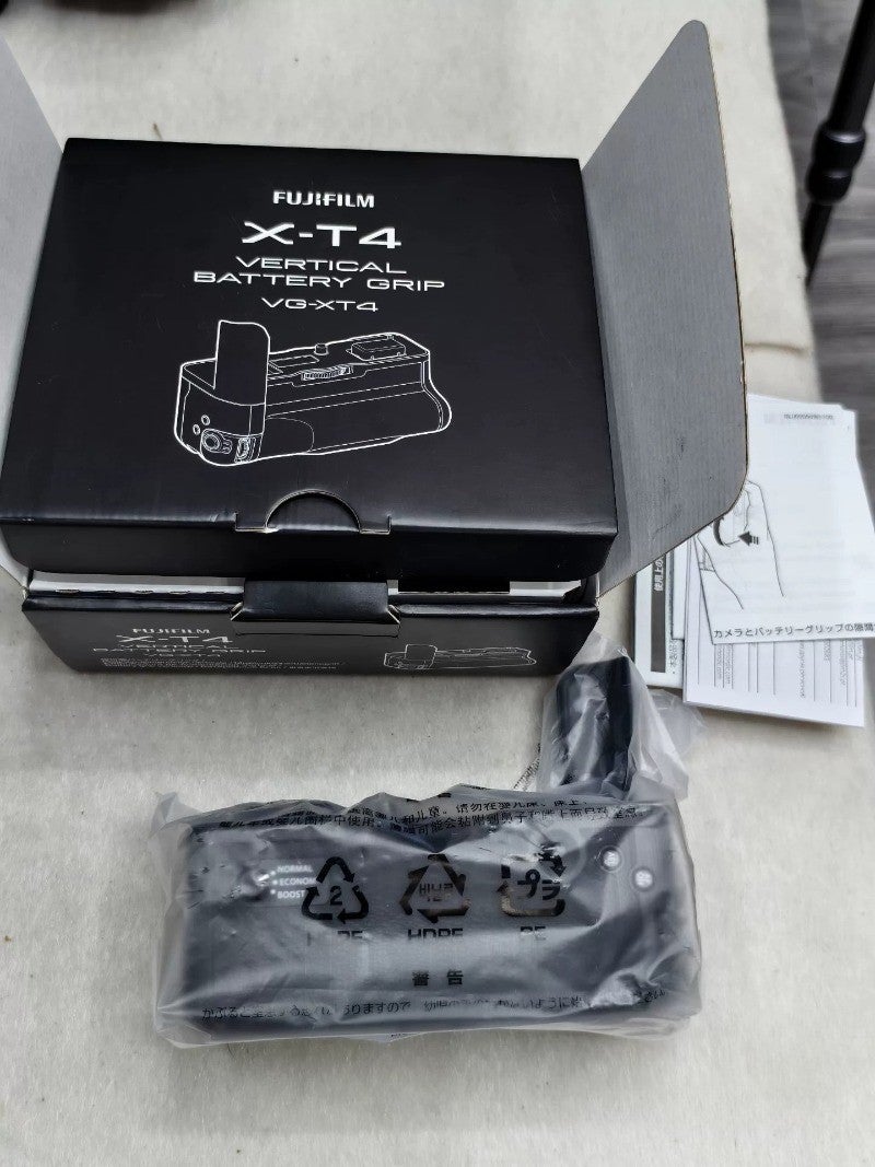 Genuine Vg-xt4 Vertical Battery Grip For Fujifilm X-t4 Xt4 Camera