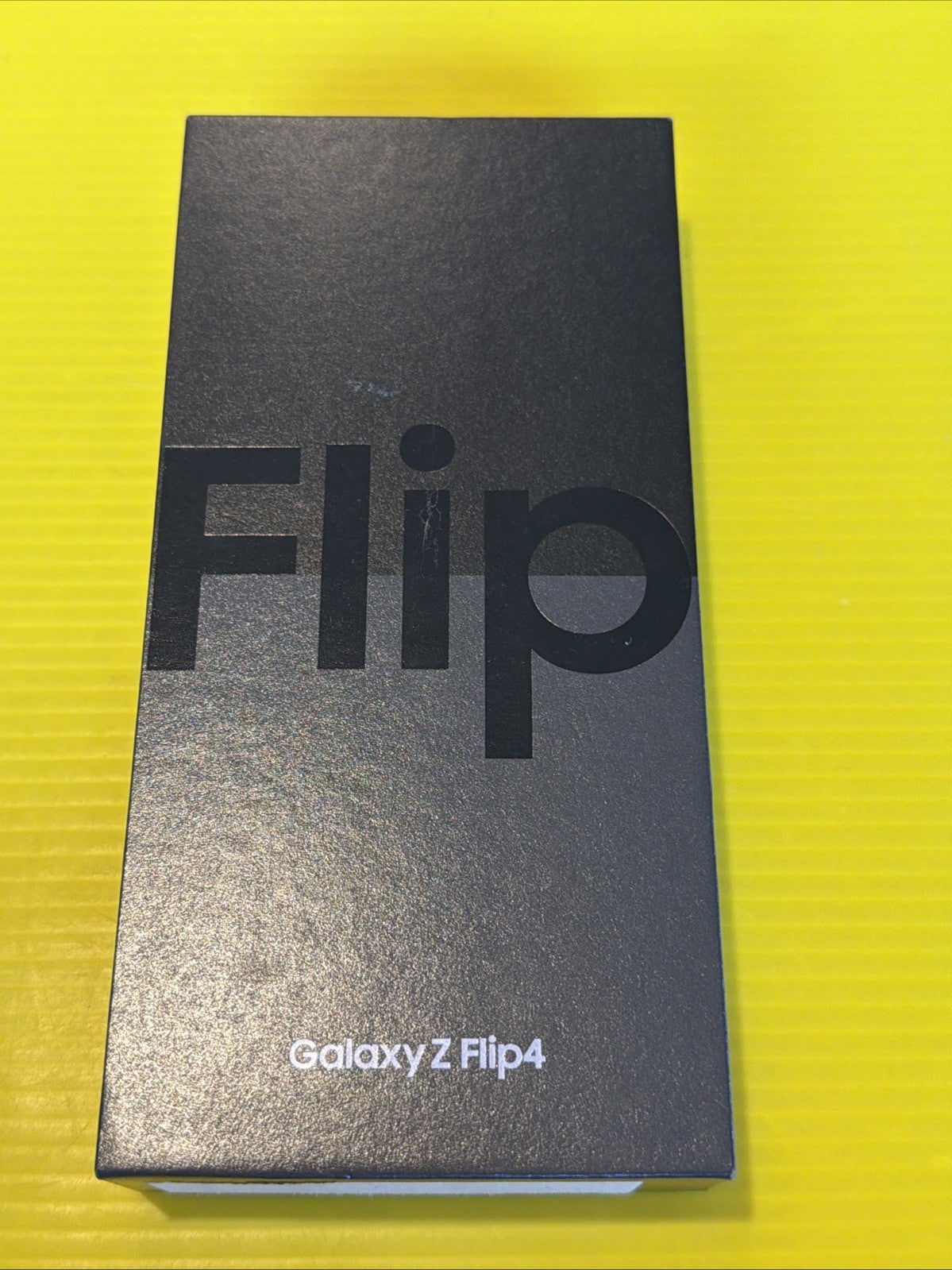 Samsung Galaxy Z Flip4 - 512gb/8gb - Bora Purple (great Condition) Au