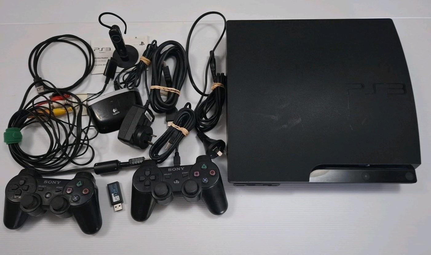 Sony Playstation3 Ps3 Console Cech-3002a Black Ps3 Game