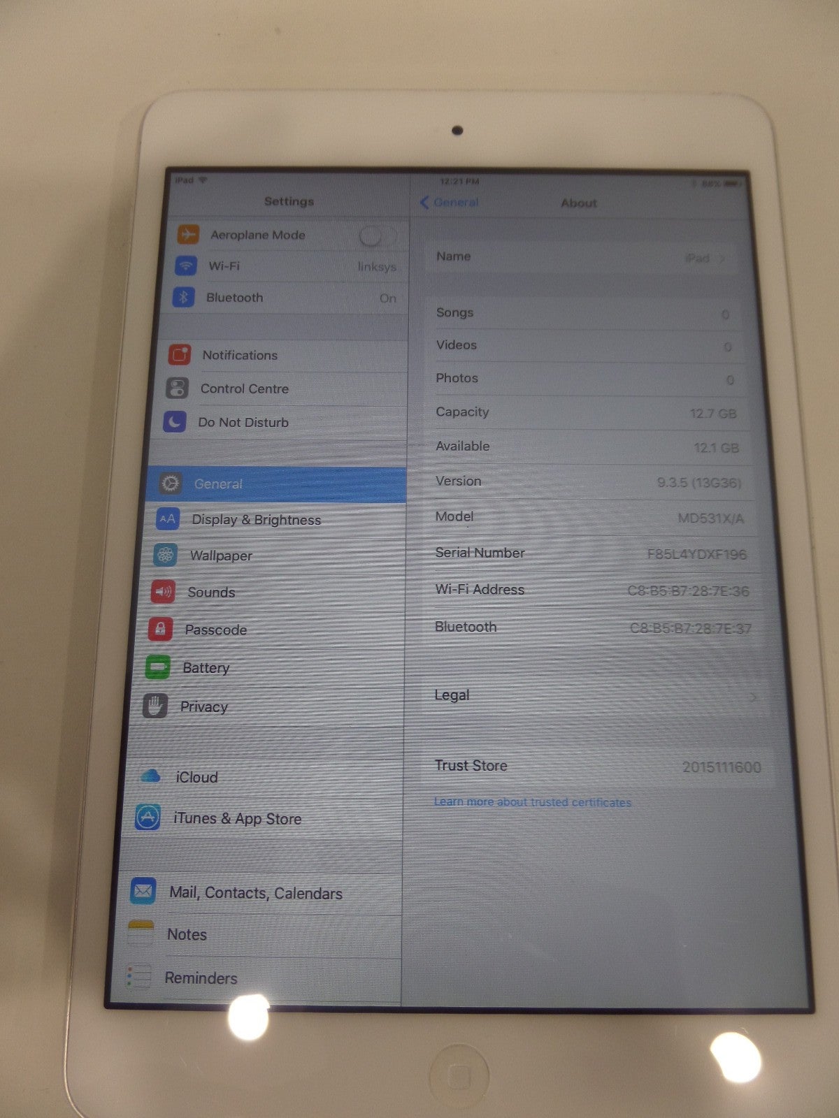 Apple Ipad Mini 1st Gen. 16gb, Wi-fi, 7.9in - White & Silver (au