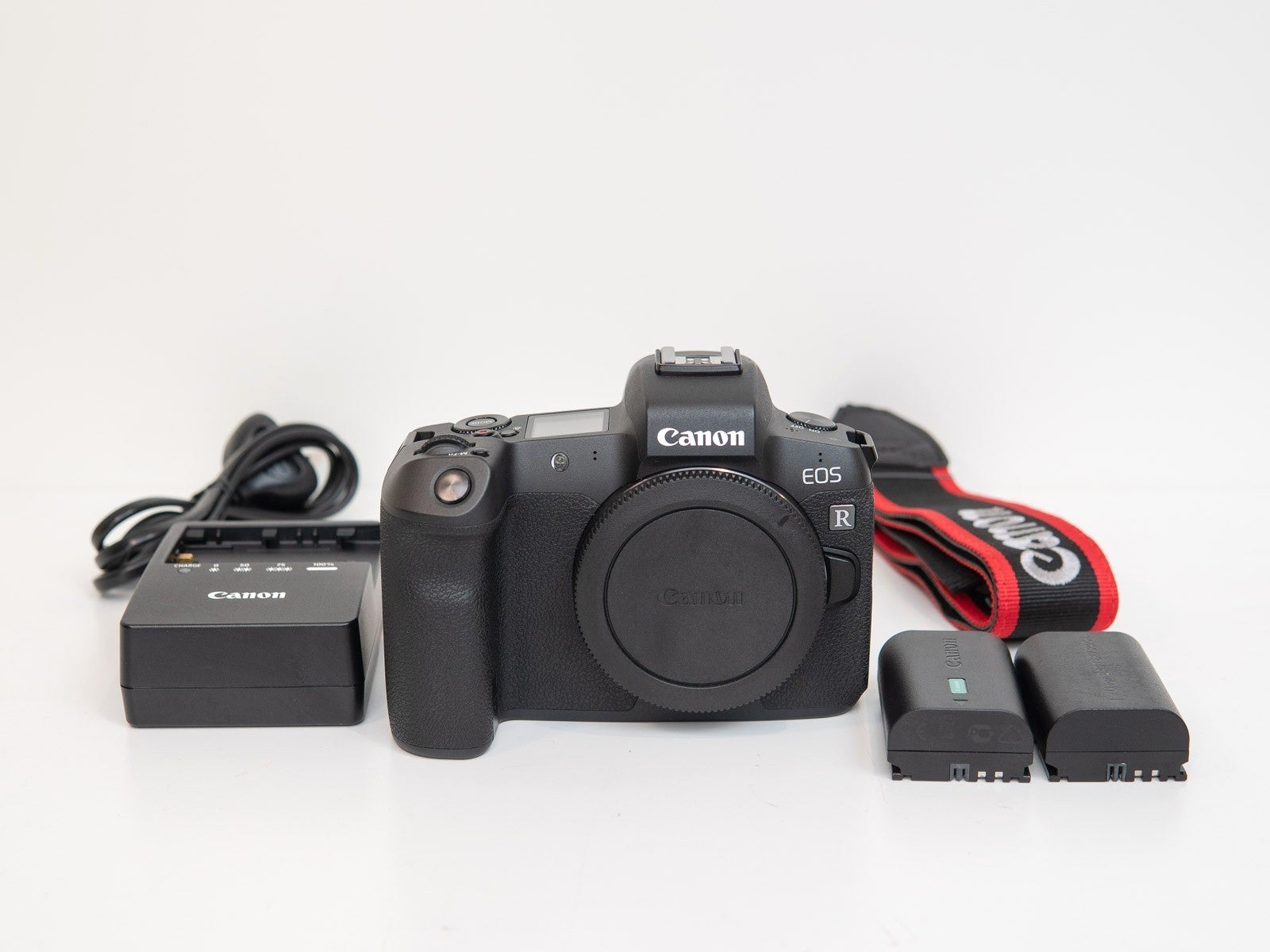 Canon Eos R 30.3 Mp Mirrorless Full-frame Camera Body Only As