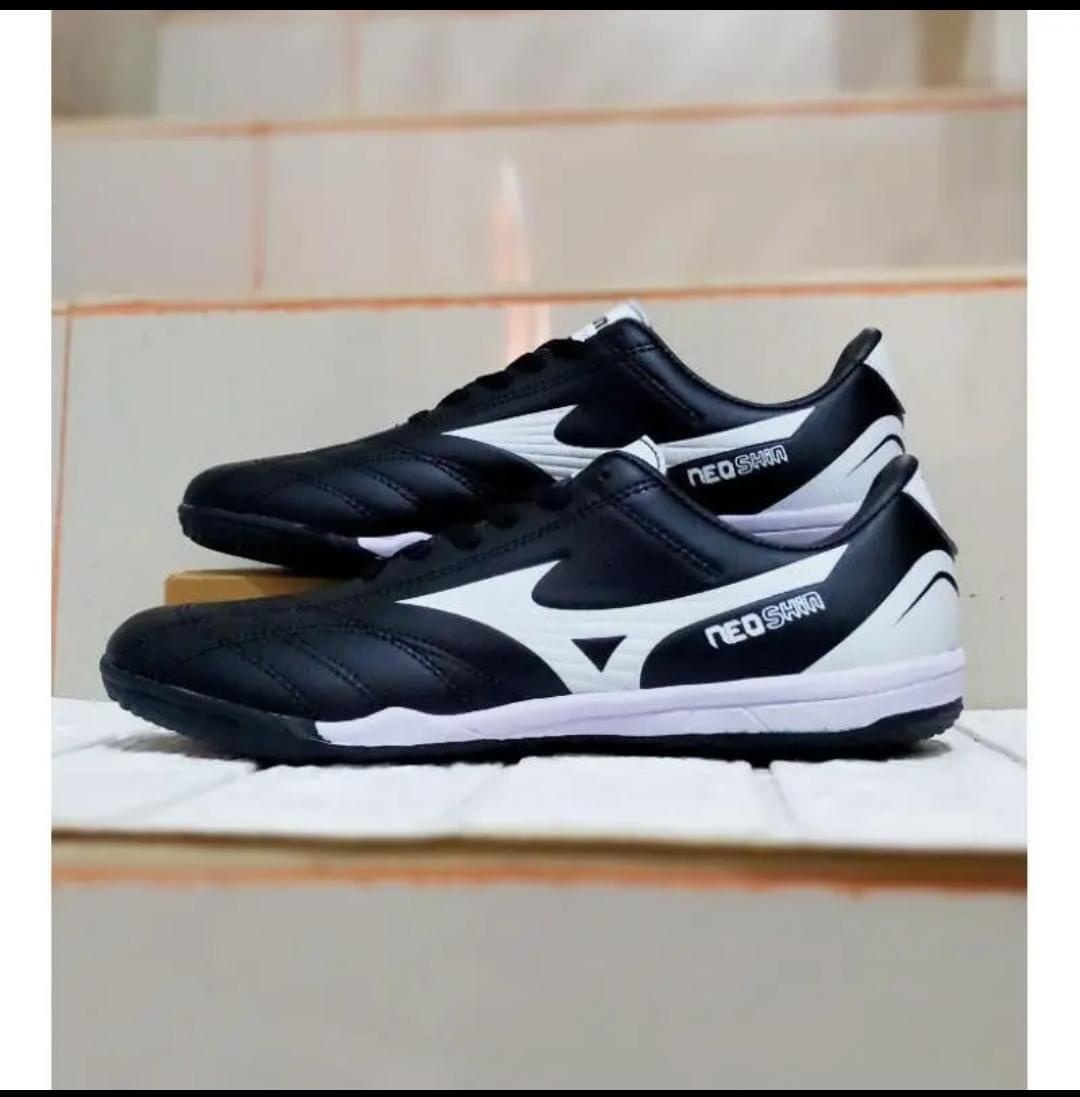 SEPATU FUTSAL TERBARUU PRIA DEWASA!!!!