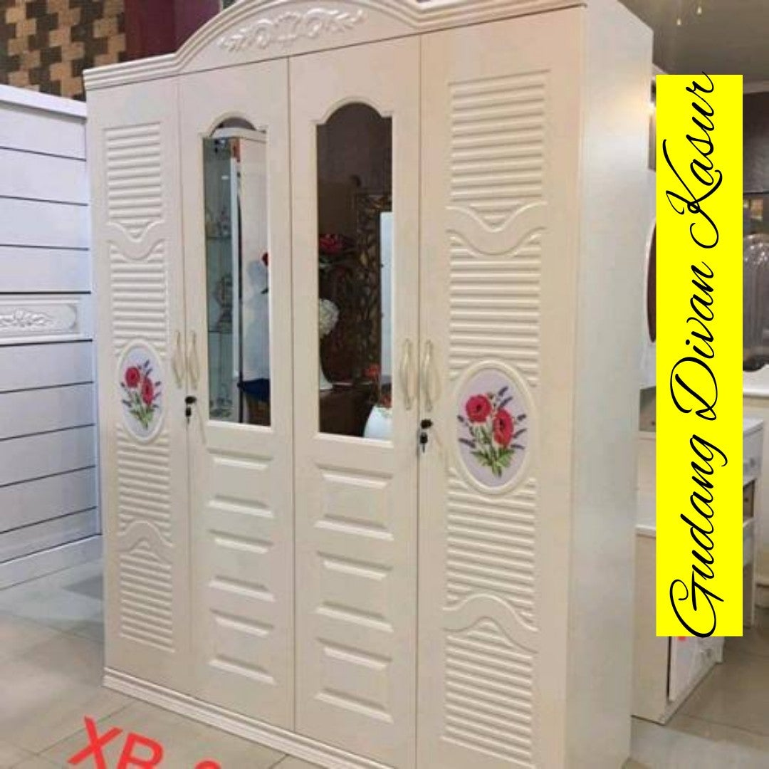 Lemari Pakaian Full Besi 4 Pintu Import