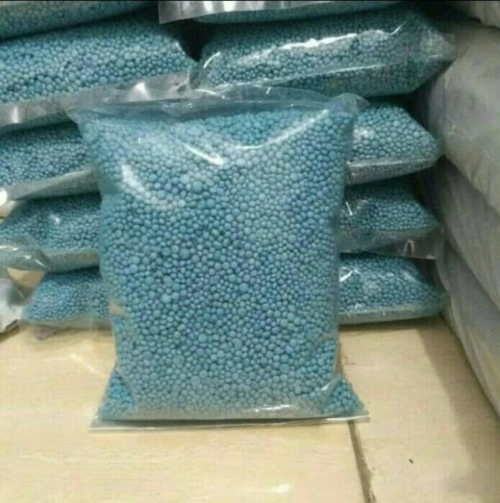 Pupuk khusus Berbuah Dan Berbunga NPK Mutiara 16 16 16 100 gr