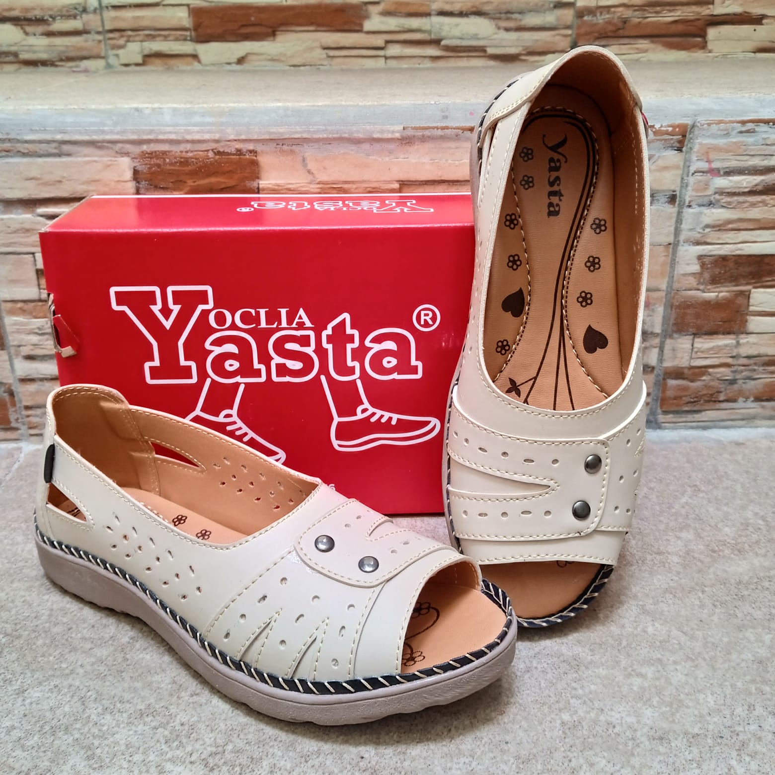 Promo 4.4 Sepatu Casual Slip On Flat Wanita Aulia 17 Moc/putih/crem Oclia Yasta Olshop SAMPAI 41