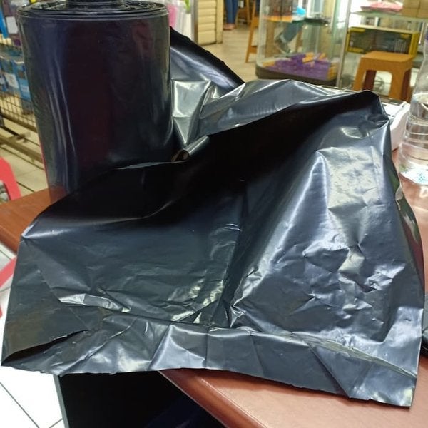 25 METER/1 ROLL PLASTIK KOLAM COR YUPI PE TEBAL 04 LEBAR 200CM HITAM