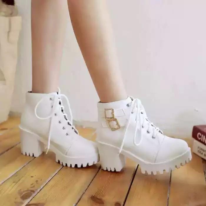 Aka93 Sepatu Boots Wanita Zipper Trendy Terbaru Yks Sintesis